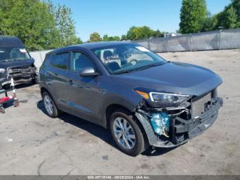  Salvage Hyundai TUCSON