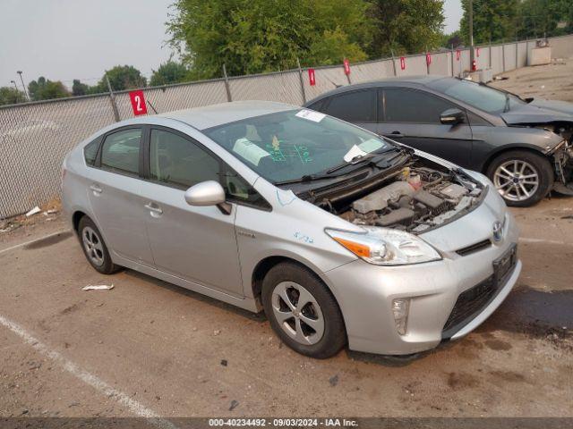  Salvage Toyota Prius