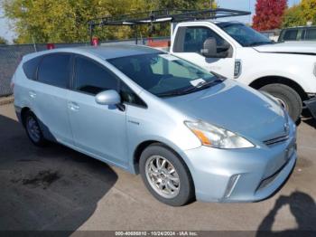  Salvage Toyota Prius v