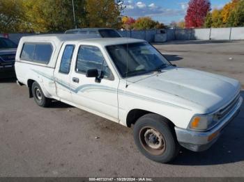  Salvage Toyota Pickup