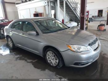  Salvage Chrysler 200