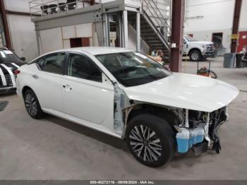  Salvage Nissan Altima