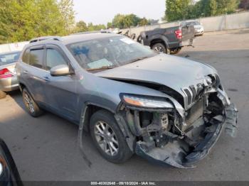  Salvage Jeep Cherokee