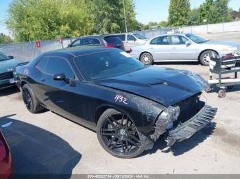  Salvage Dodge Challenger