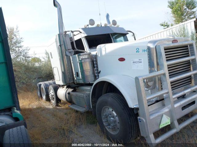  Salvage Peterbilt 389