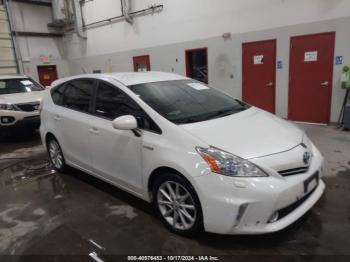  Salvage Toyota Prius v