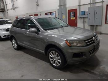  Salvage Volkswagen Touareg