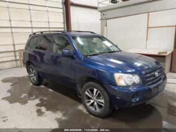  Salvage Toyota Highlander