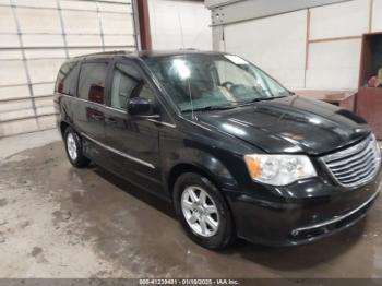  Salvage Chrysler Town & Country