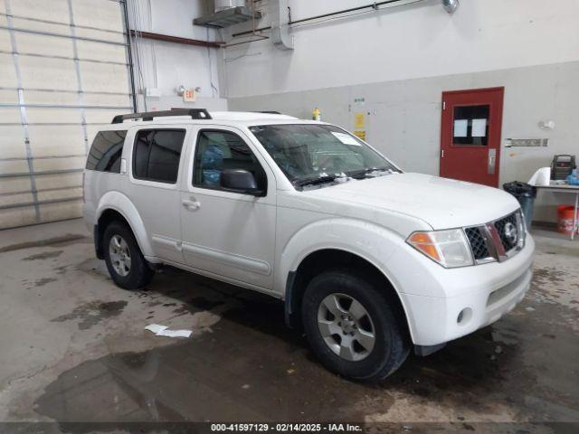  Salvage Nissan Pathfinder