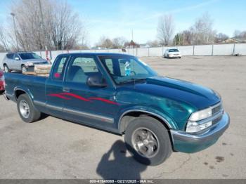  Salvage Chevrolet S-10