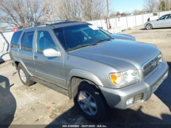  Salvage Nissan Pathfinder