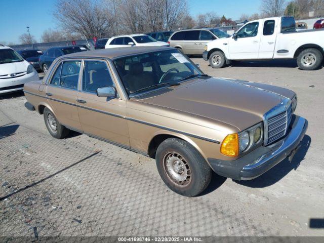  Salvage Mercedes-Benz 300