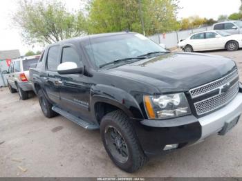  Salvage Chevrolet Avalanche 1500