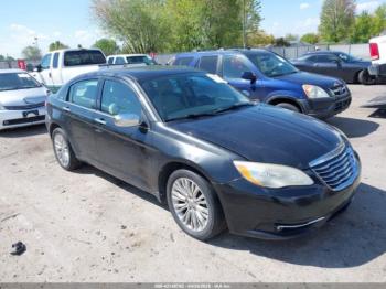  Salvage Chrysler 200