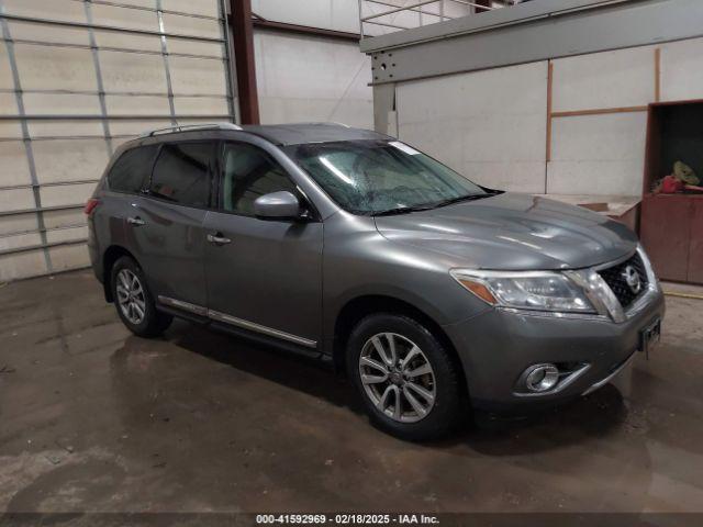  Salvage Nissan Pathfinder