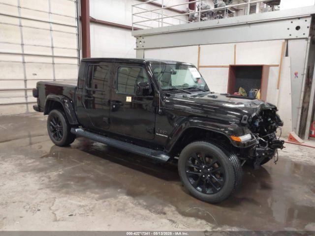  Salvage Jeep Gladiator