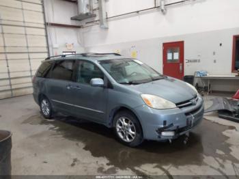  Salvage Toyota Sienna