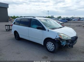  Salvage Toyota Sienna