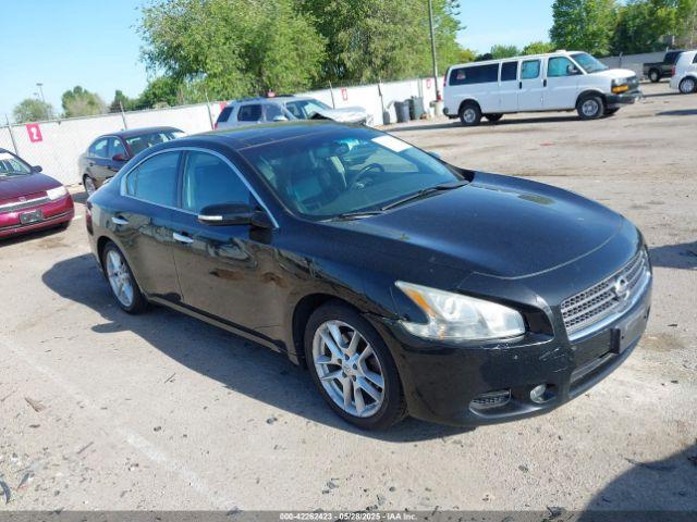  Salvage Nissan Maxima