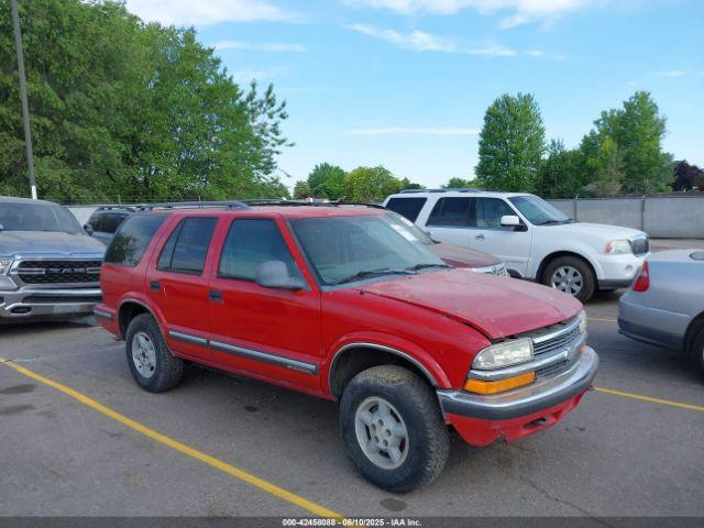  Salvage Chevrolet Blazer