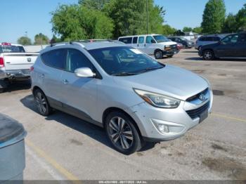  Salvage Hyundai TUCSON