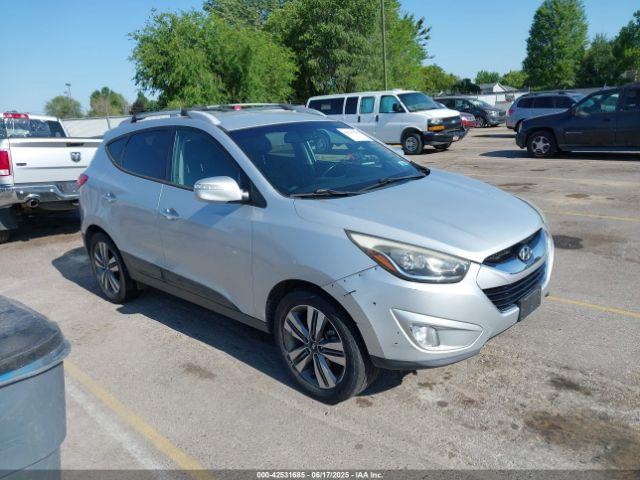  Salvage Hyundai TUCSON
