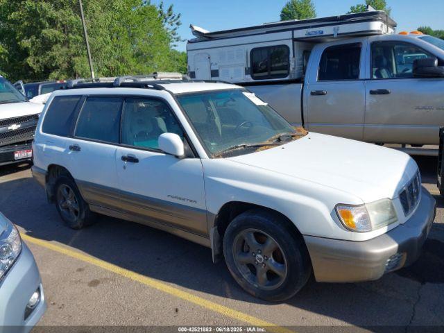  Salvage Subaru Forester