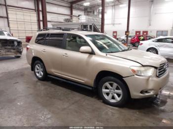  Salvage Toyota Highlander