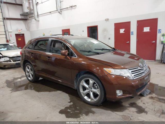  Salvage Toyota Venza