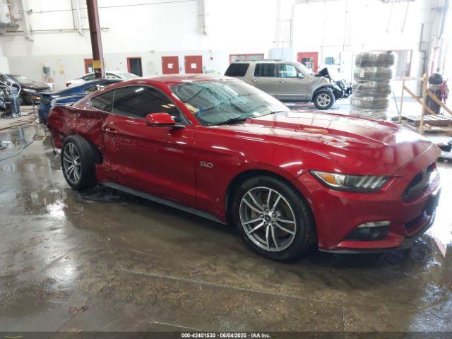  Salvage Ford Mustang