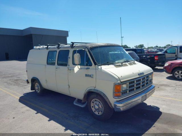  Salvage Dodge Ram Van