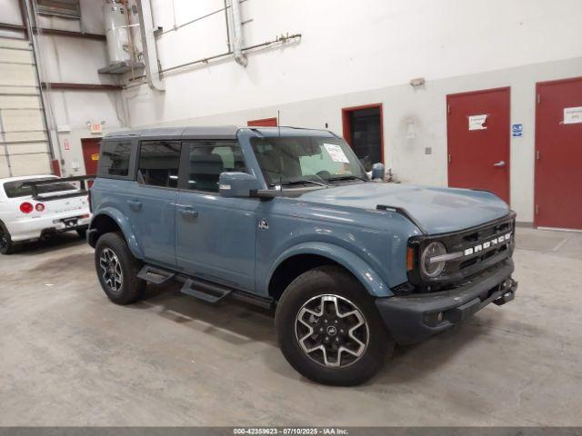  Salvage Ford Bronco