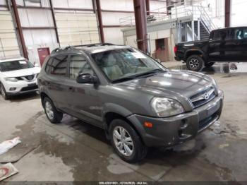  Salvage Hyundai TUCSON