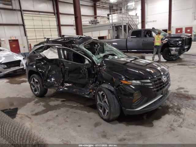  Salvage Hyundai TUCSON