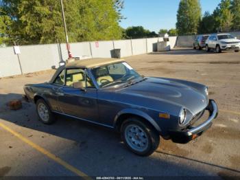  Salvage FIAT 124