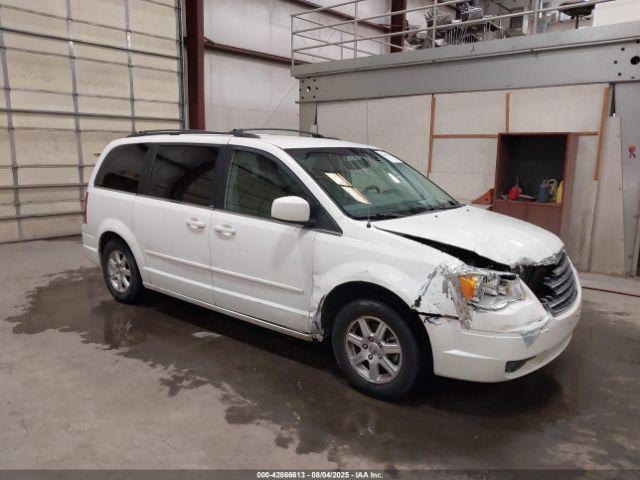  Salvage Chrysler Town & Country