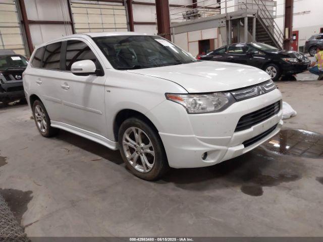  Salvage Mitsubishi Outlander