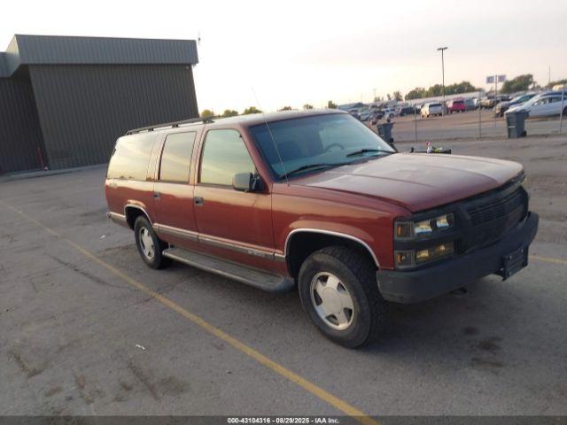  Salvage Chevrolet Suburban 1500