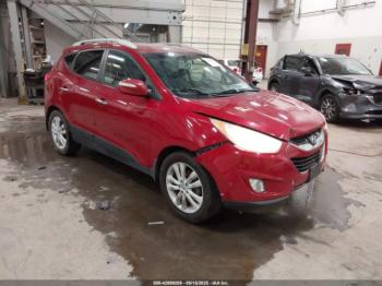  Salvage Hyundai TUCSON