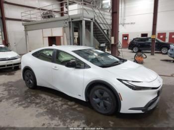  Salvage Toyota Prius