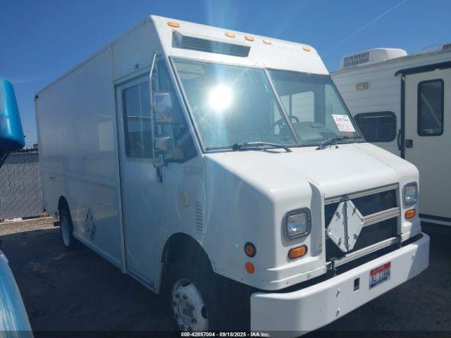  Salvage Freightliner Chassis