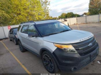  Salvage Ford Explorer