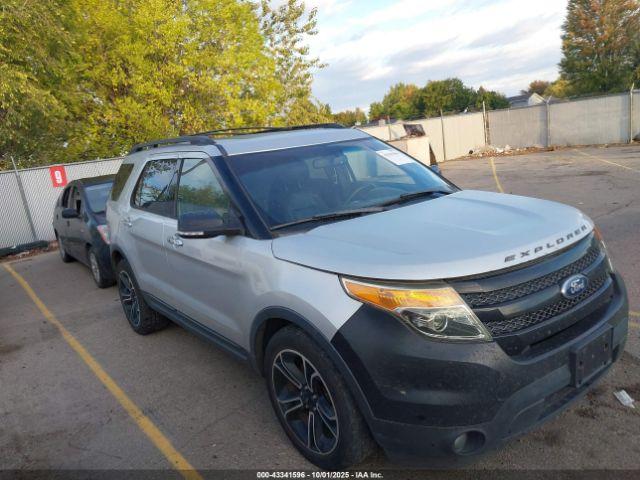  Salvage Ford Explorer