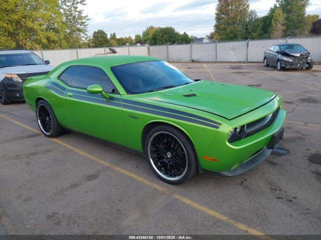  Salvage Dodge Challenger