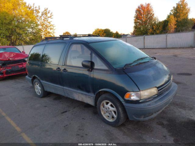  Salvage Toyota Previa