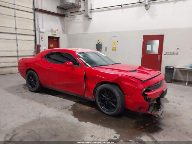  Salvage Dodge Challenger