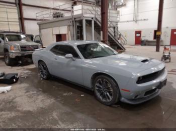  Salvage Dodge Challenger