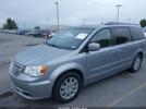 Chrysler Town & Country Touring Image 5