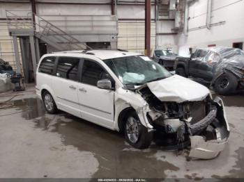  Salvage Chrysler Town & Country